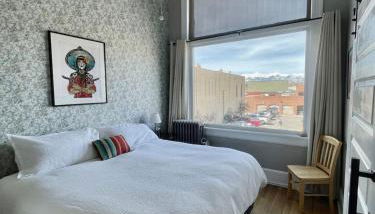 Heidi's Place, Downtown Salida - Photo 5