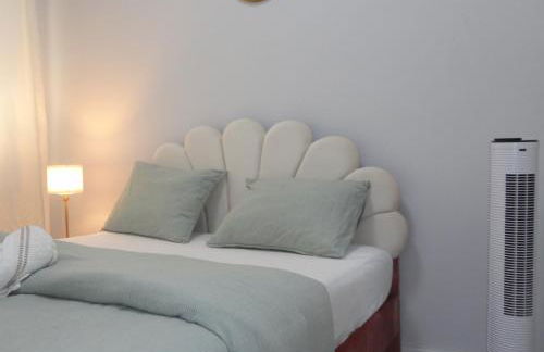 Chachino Guesthouse -5 Mins walk to Train & Bus Station - Foto 18