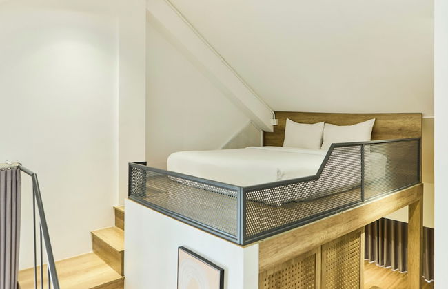 KIN WANDER TAN PHONG, THE MOONAGE - Foto 19