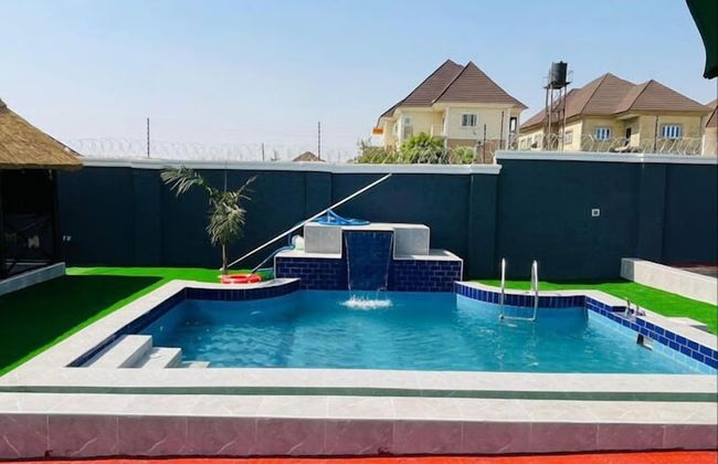 Kiki's Home and Apartments - Foto 33