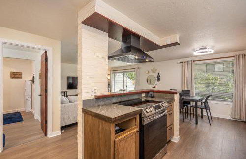 Cozy 3-Bedroom Townhome - 3 Miles from OSU! - Foto 11