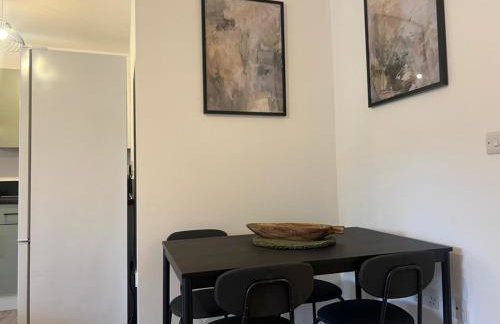 Gatwick 2 Bed Apartments Free Parking - Foto 38