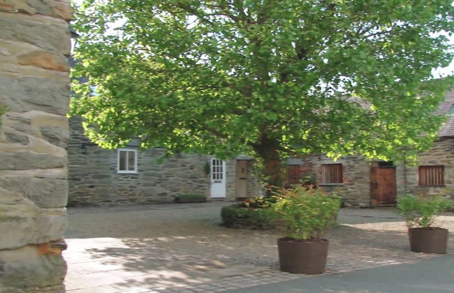 Bryn Melyn Farm Cottages- 5 Luxury Cottages In A Stunning Setting with Wood Fired Hot Tub - Photo 35