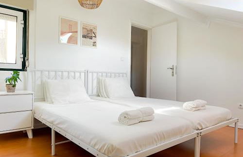 Cozy 3 Bedroom Apartment in Belem Lisbon 3 to 5 Guests - Photo 10