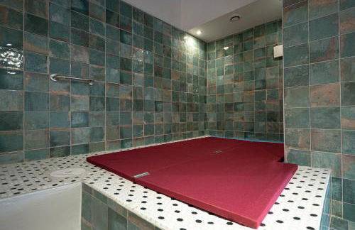 RED Passion Love room near Disney - Foto 12