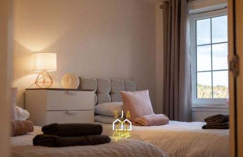 Mackie Residence - SJA Stays - 3 Bed Apartment with parking - Foto 49
