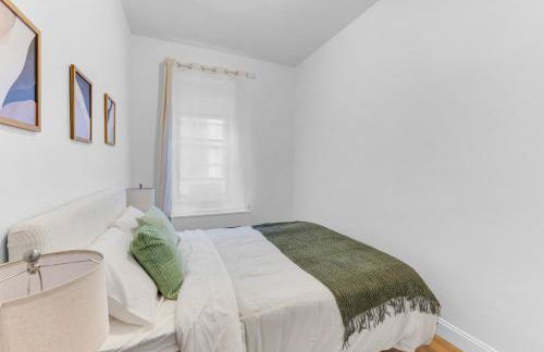 Inviting 2Bd Upper East Side Stay with Backyard - Foto 11