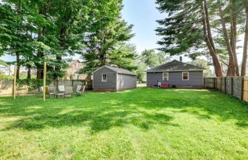 Owls Nest Cozy Westfield Home with Fire Pit - Foto 23