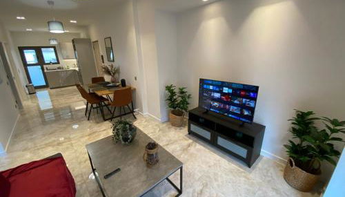 Holy 2 Bedrooms Apartment in Marousi - Foto 1