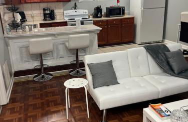 Cozy & Spacious Private Basement - Foto 4