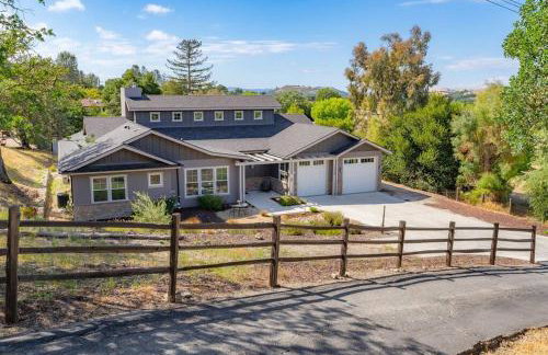 Luxurious, Modern Farmhouse in Wine Country - Foto 1