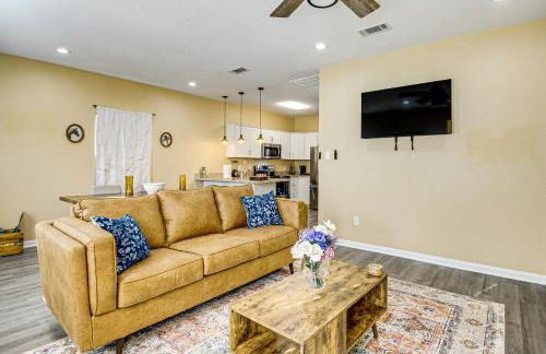 Pet-Friendly Home 2 Miles to Lake Conroe! - Photo 1