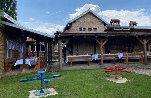 Matanovi Dvori - Foto 25