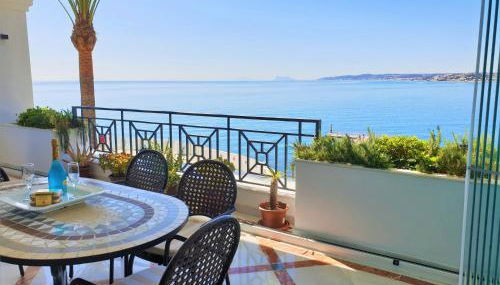 LUXURY APARTMENT FRONTAL TO THE SEA IN ESTEPONA DONCELLA BEACH - Photo 3