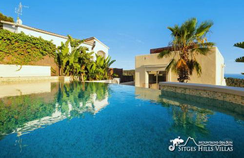 Stunning Villa Ibizenca with private pool in Sitges - Foto 1