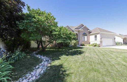 Cozy American Fork Retreat with Electric Fireplace - Foto 24