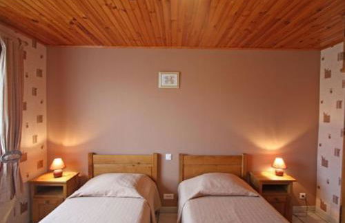 Gîte idéal pour cure thermale, proche port de plaisance, terrasse et grand terrain. - FR-1-589-69 - Foto 3