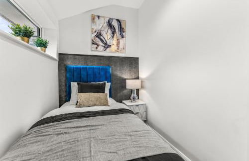 Elegant Retreat in Cheltenham - Garden & Parking Included - Foto 21