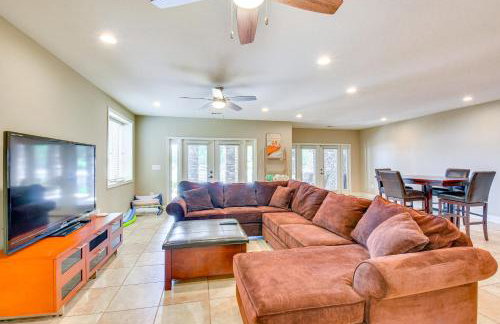 Spacious Lake Keowee Home Boat Slip and Pool Access - Foto 22