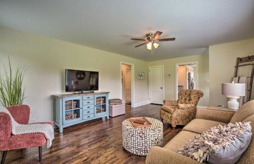 Idyllic Getaway with Deck about 4 Mi to Dtwn Athens - Foto 1