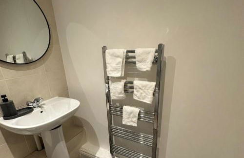 2Bed Apartment-Free Parking Pets Garden Central - Foto 7