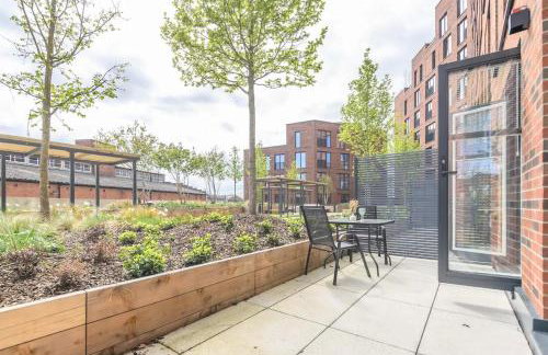 City Centre Deluxe with amazing Garden Terrace - Pass the Keys - Foto 24