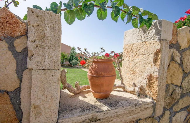 Nafsika Beach House Large Private Pool Walk to Beach Sea Views A C Wifi Car Not Required - 1880 - Foto 16