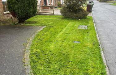 Stylish & spacious 3 bedroom entire house in Lisburn with parking - Foto 31