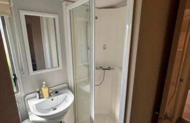 Singh&Leite Family Caravan Sleeps 6 - Foto 9