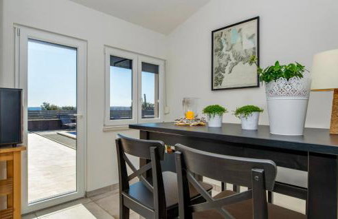 Villa with Swimming Pool, Outdoor Kitchen, Sauna, Hot Tub, Play Area, Sea View - Foto 70