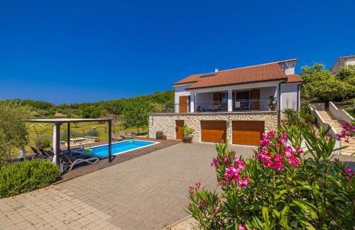 Villa Franolic - Photo 1