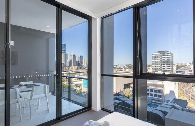 Airhome Southbank Riverside Tower - Photo 21