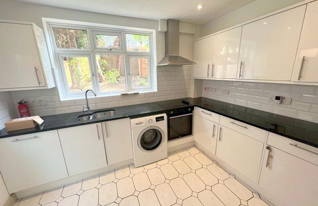 Twin Studio Flat in Sutton - Ground Floor - Foto 4