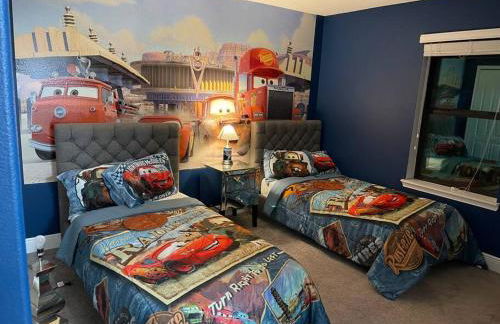 SPACIOUS 6bdrm Villa near ALL the attractions!! - Foto 14