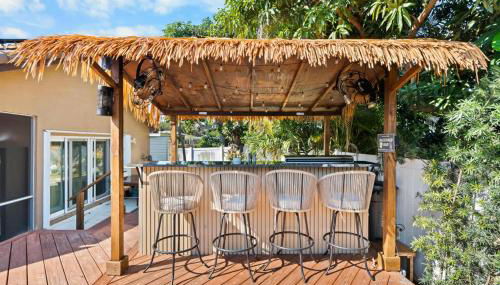 Plantation Pool Home with Hot Tub Sleeps 10 - Foto 5