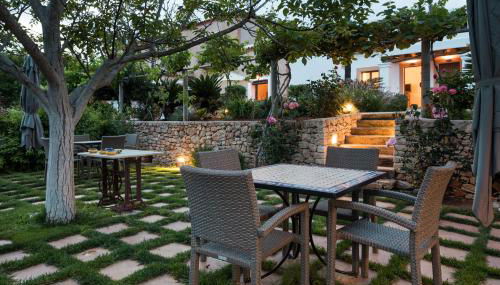 Agroturisme Can Planells - Foto 3, Garden, Garden view