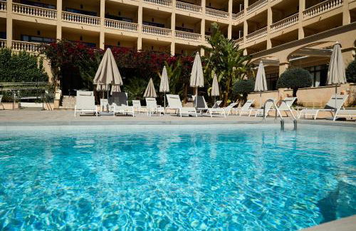 Apartamentos Isla del Sol - Photo 5