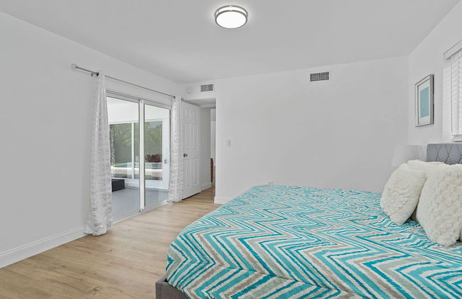 Dreamy 4BR Getaway w Private Pool Luxe Patio in Miramar - Foto 28