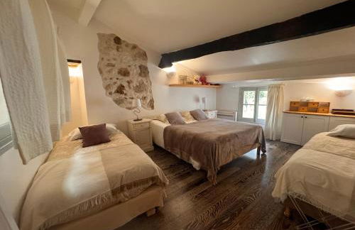 L'élégante - maison de ville avec bains à remous - parking inclus - Foto 20