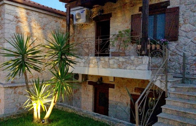 Luxurious Stone House in Elani - Photo 24