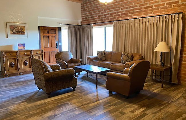 Tanque Verde Ranch - Photo 35