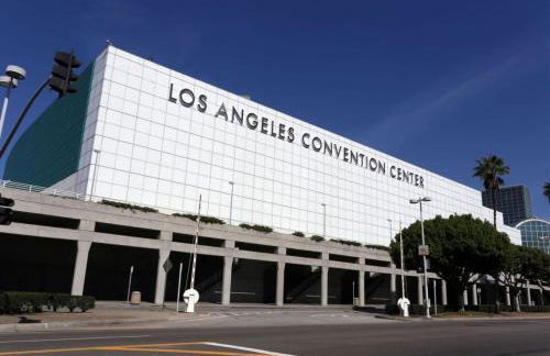 Modern Hollywood Home Sunset View & Free Parking - 10mins to Universal Studios - Foto 37