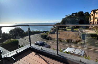 The Beach Retreat - Photo 23