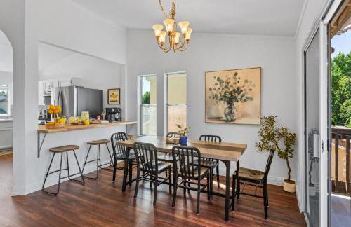 Elegant Retreat- Sleep 10-Boho Dome Lounge-Hot Tub-Games-Golf-Serene Getaway - Foto 18