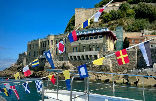 San Sebastian Coast Catamaran Trip - Foto 7