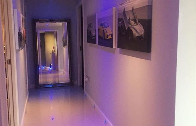 Stunning Apartment with Amazing Views - Photo 7