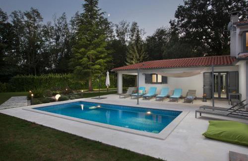 Villa Stepančić - large garden and heated pool - Foto 13