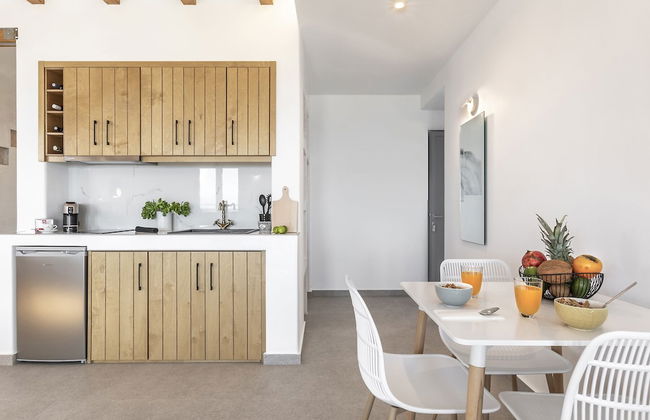 La Estrella 4 Suites with Sea View & 4 Prive Hot Tub - Foto 20