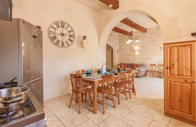 Centre Island Gozitan Farmhouse Pool - Foto 10