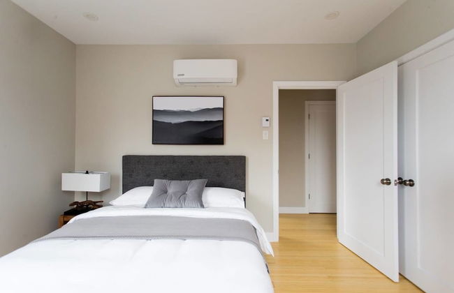 Trendy Little Italy 3 Bedroom Condo - Foto 2